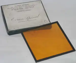 Ecran Spécial pour Plaques Autochromes n°5 12x12 cm.