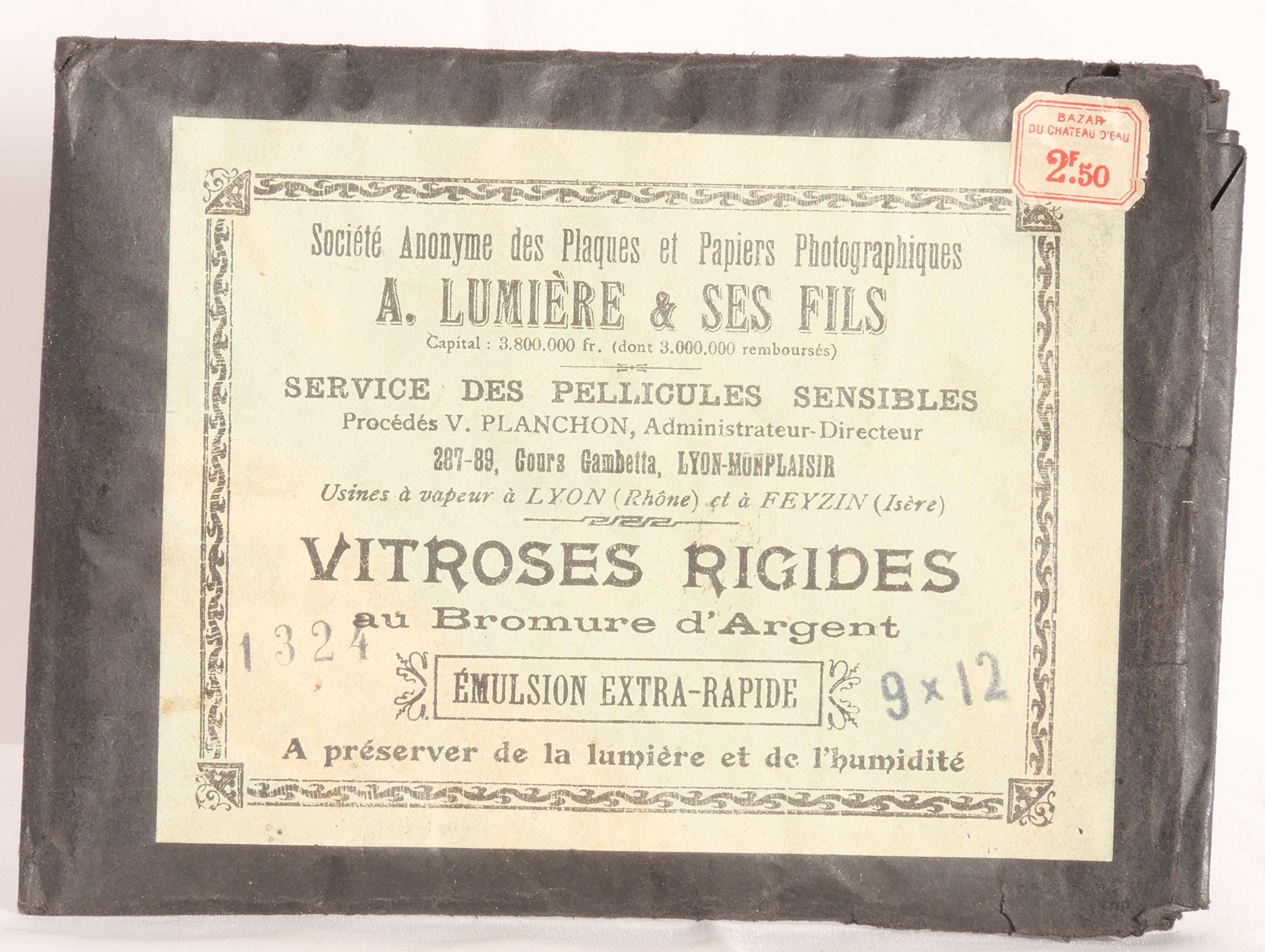 SA Plaques et Papiers Photo A Lumière et ses Fils - Vitroses Rigides au Bromure d'Argent - Pochette xx feuilles 9x12 cm
