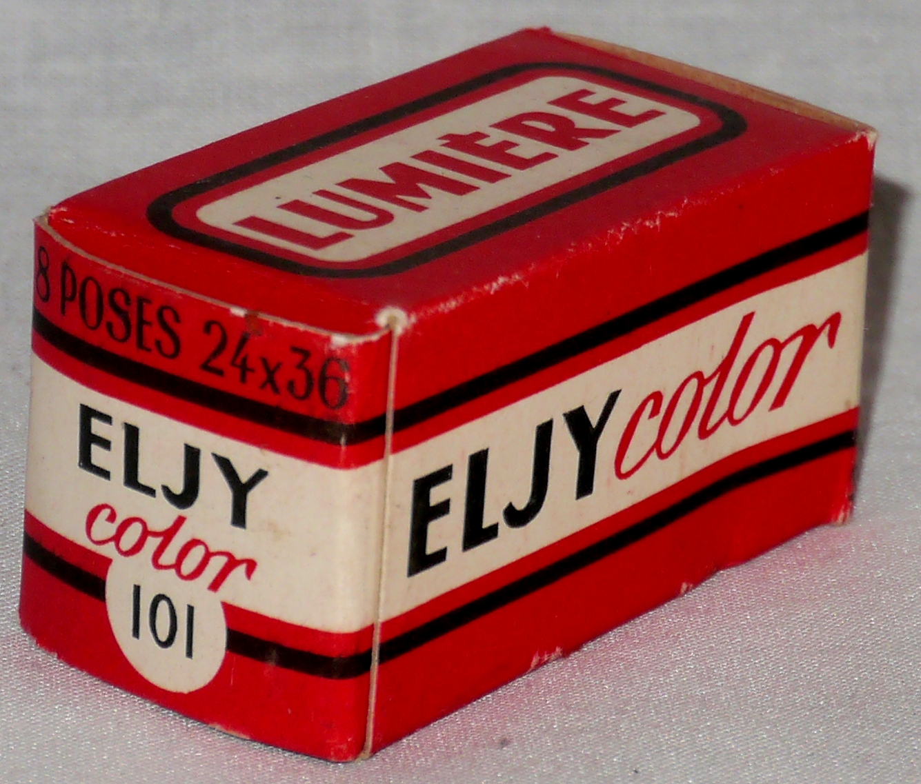 Eljy color n°101 - format 24x36 mm - 8 poses - expire en février 1956