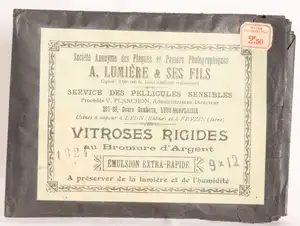SA Plaques et Papiers Photo A Lumière et ses Fils - Vitroses Rigides au Bromure d'Argent - Pochette xx feuilles 9x12 cm