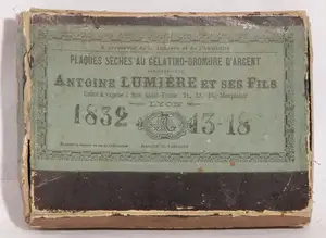 SA Plaques et Papiers Photo A Lumière et ses Fils - Etiquette Bleue 13x18 cm