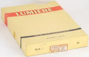 Papier Lumitra T12-4 - Boîte de 100 feuilles format 18x24 cm