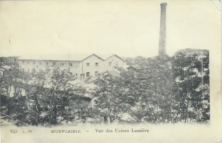 1904 - Carte postale - Monplaisir - Vue des Usines Lumière - recto